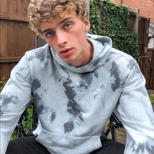 Men’s Nike tie dye hoodie